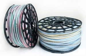 Веревка вязаная полипропиленовая 20 мм цветная фото 1